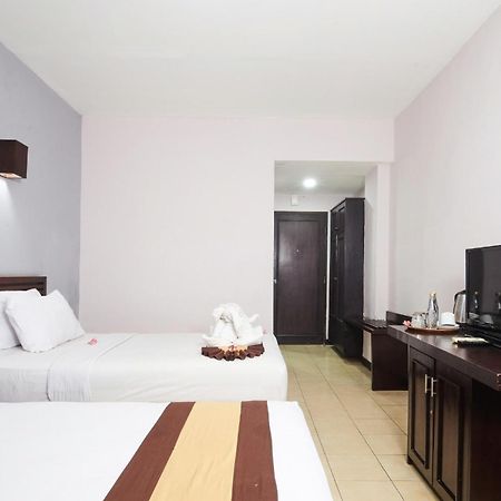 Grand Santhi Hotel Denpasar Exterior foto