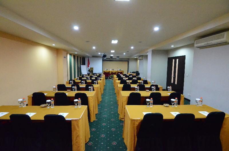 Grand Santhi Hotel Denpasar Exterior foto